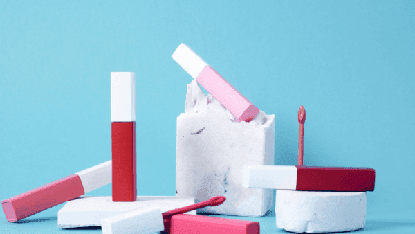 Capable of producing about 25,000 liquid lipsticks daily